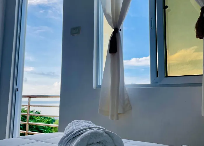 Arriyus Apartelle * Daanbantayan